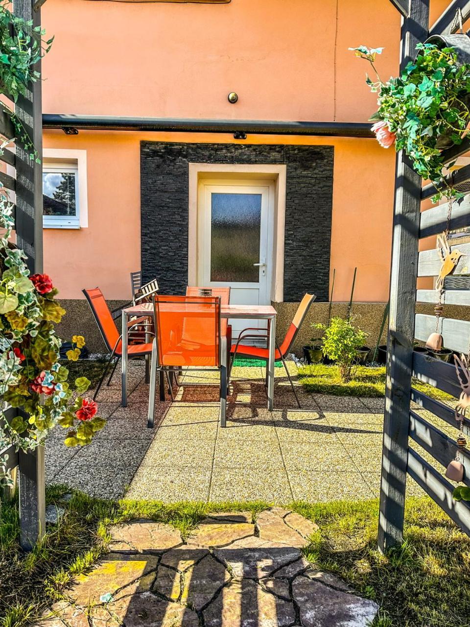 Apartman Pod Hradem Horšovský Týn エクステリア 写真