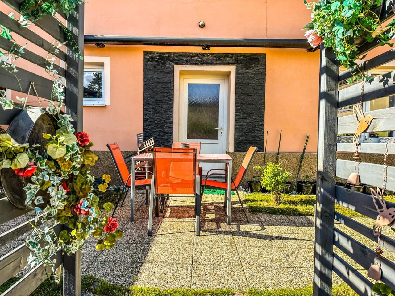 Apartman Pod Hradem Horšovský Týn エクステリア 写真